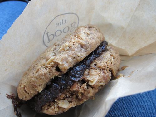 GoodBatch Oatmeal Cookie1