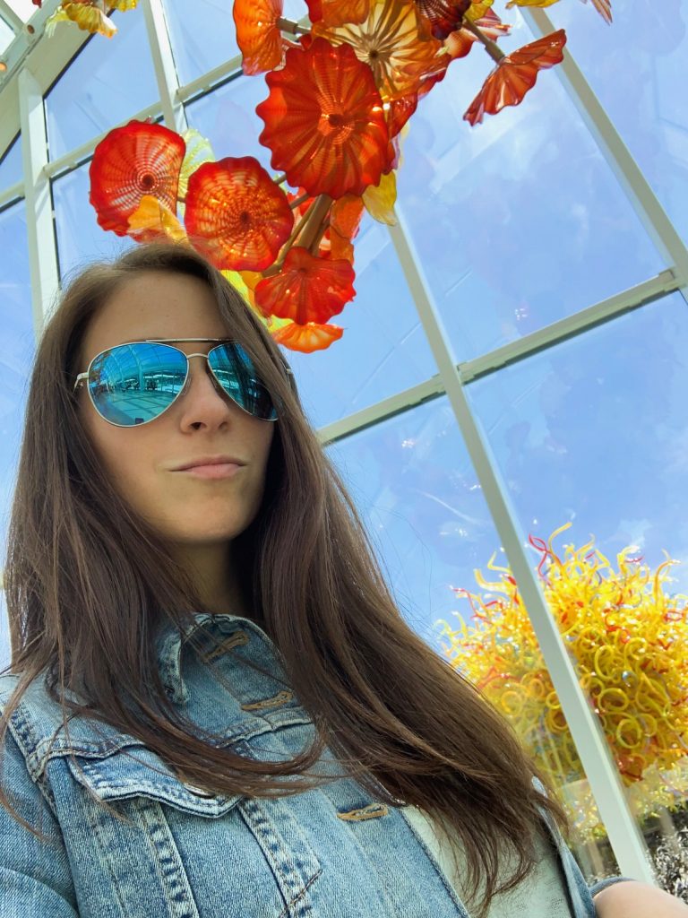 Chihuly Garden & Glass Selfie! Chihuly Garden & Glass